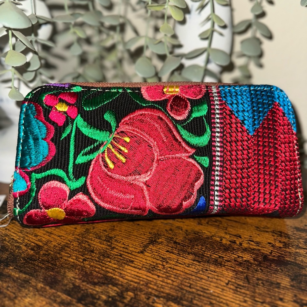 Handmade Embroidered Floral Zip Wallet - Red